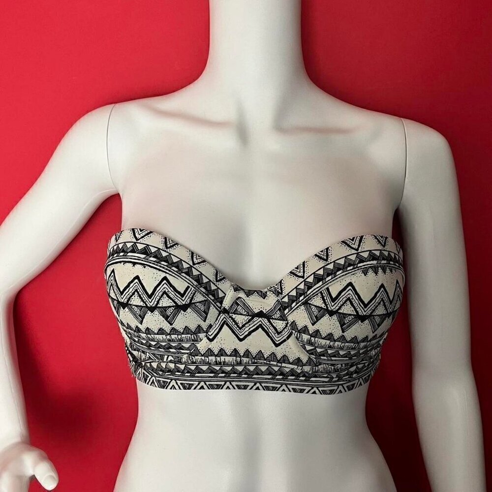 Ardene / 2000s strapless bikini 🖤🤍​​​​​​​​​​​